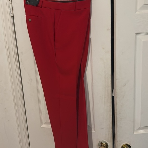 Banana Republic Avery Straight-Fit  Mid-Rise Red pant size 14 New With Tags - Picture 8 of 11